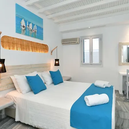 Manis Hotel Naousa (Paros)